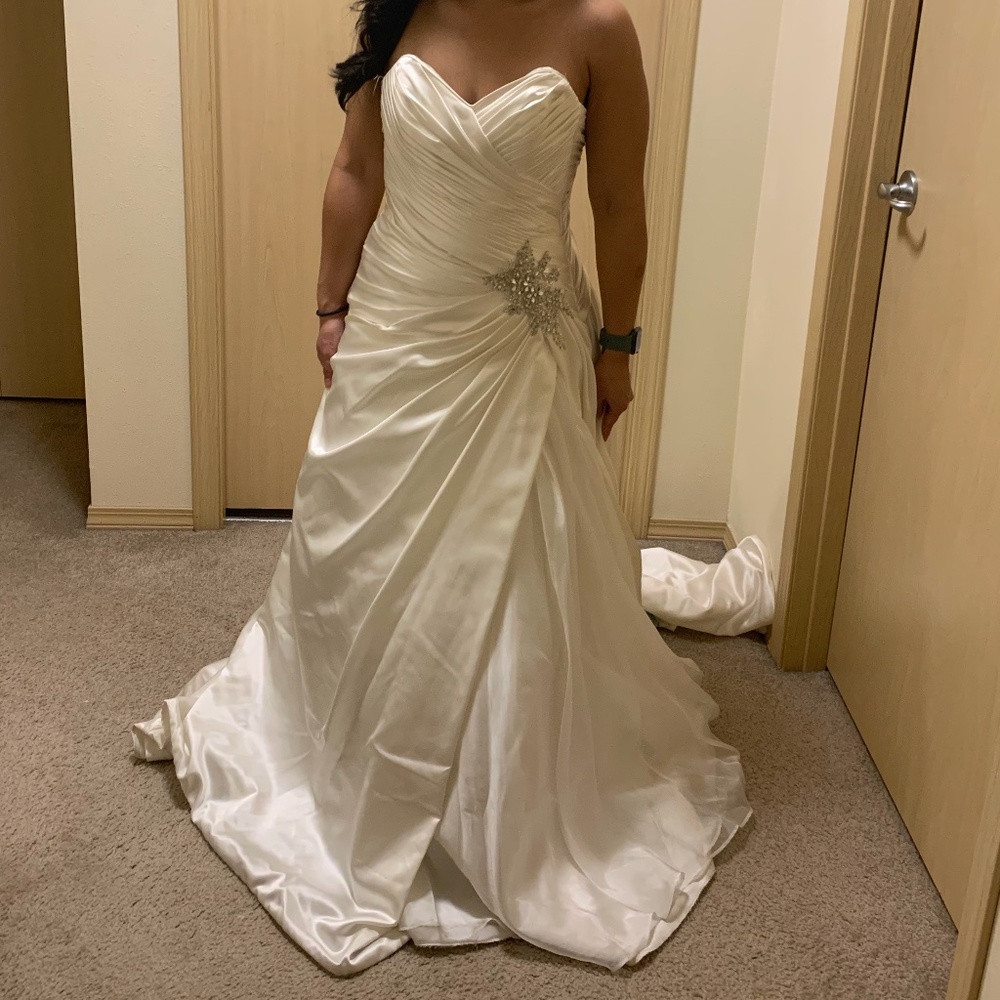 Maggie Sottero Couture Wedding Dress